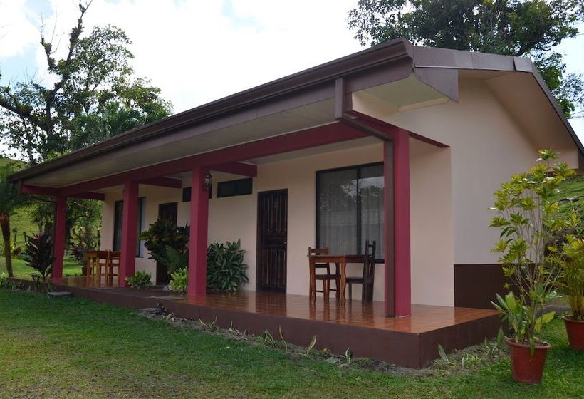 ホテル Lumbres Del Arenal Cabinas Y Villas