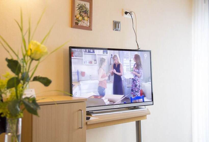 ホテル Zur Neroburg