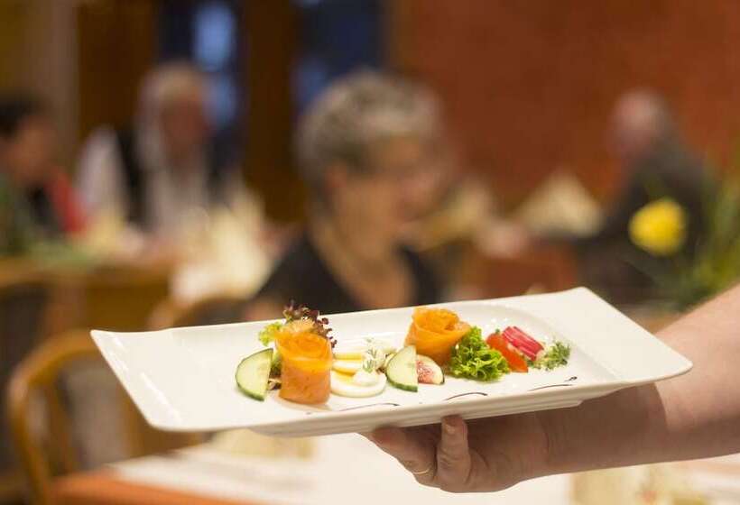 ホテル Zur Neroburg