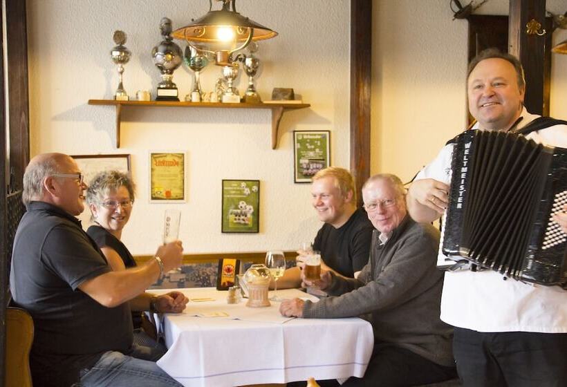 ホテル Zur Neroburg