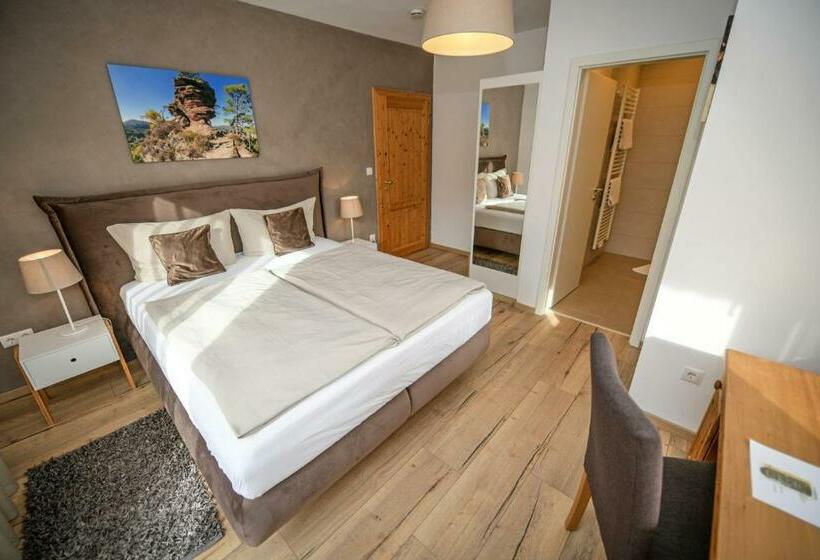 Landgasthaus & Hotel Zur Krone