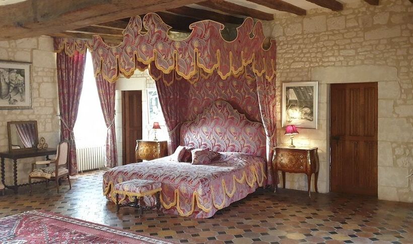 بنسيون Château De Basché