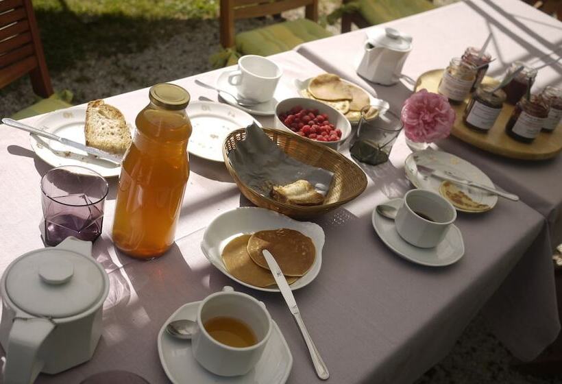 膳宿费 Domaine De Puytirel