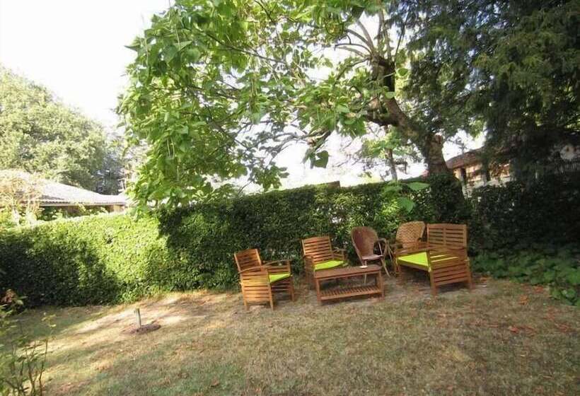 膳宿费 Domaine De Puytirel