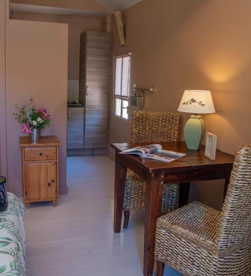 بنسيون Hameau D Hôtes La Roseraie Drôme