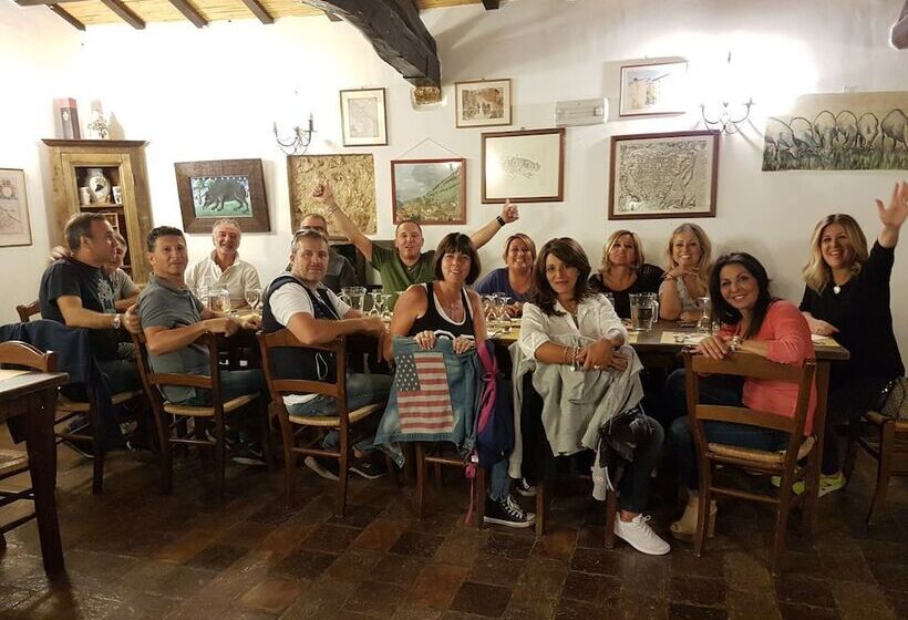 بنسيون Rifugio Della Rocca