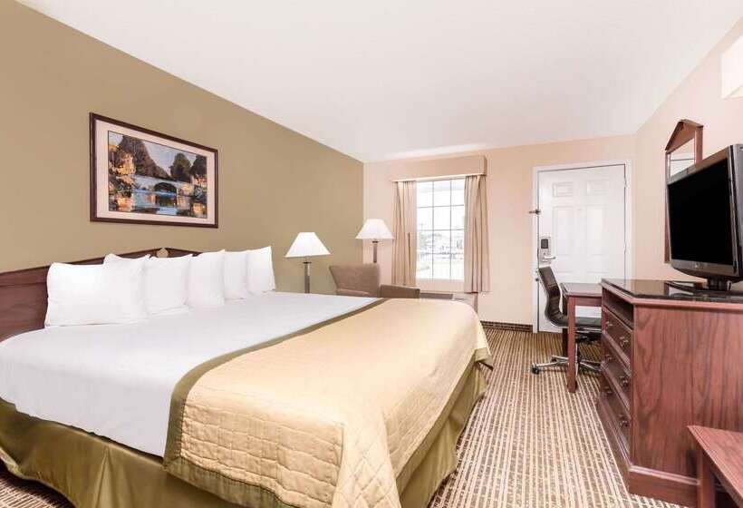 هتل Baymont By Wyndham Albany At Albany Mall