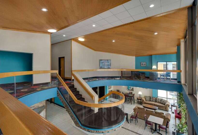 ホテル Baymont By Wyndham Muncie Near Ball State University
