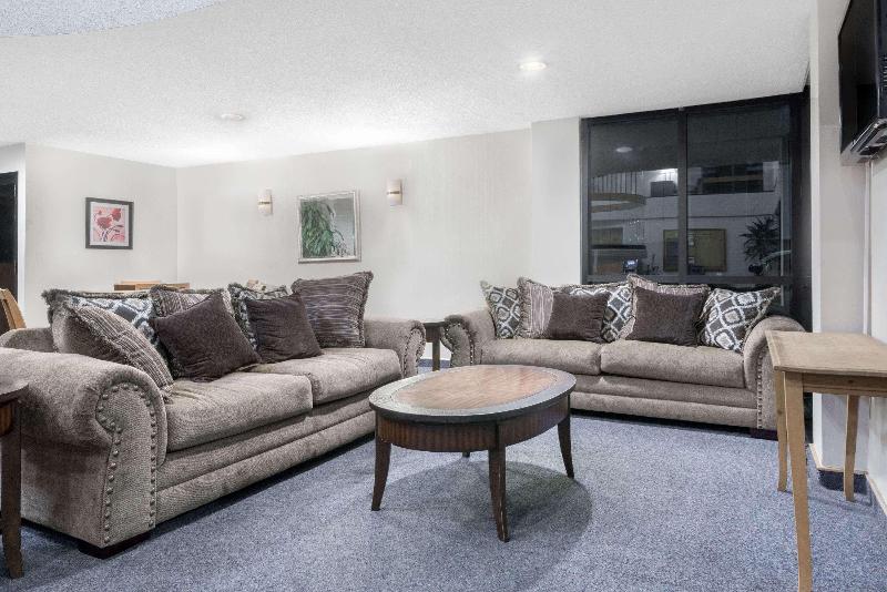 בית מלון כפרי Baymont By Wyndham Muncie Near Ball State University