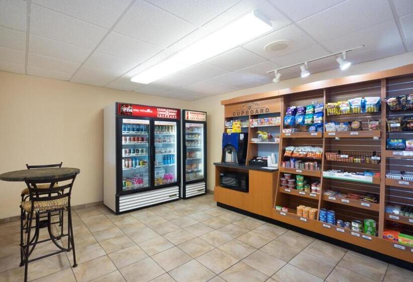 هتل Candlewood Suites New Bern, An Ihg