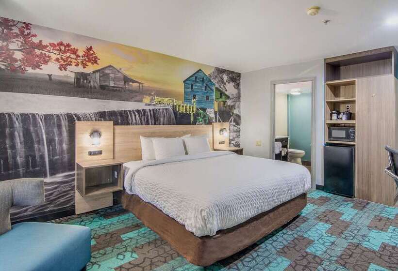 בית מלון כפרי Clarion Pointe Wake Forest   Raleigh North