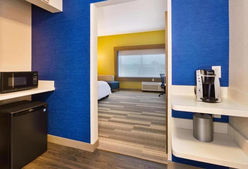 호텔 Holiday Inn Express & Suites   Milan   Sandusky Area, An Ihg
