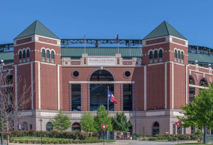 ホテル Knights Inn Forest Hill