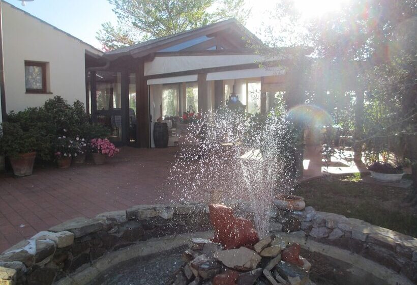 فندق Locanda Le Boscarecce