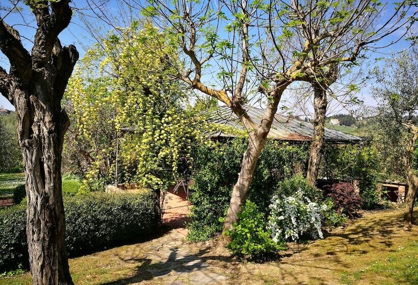 فندق Locanda Le Boscarecce