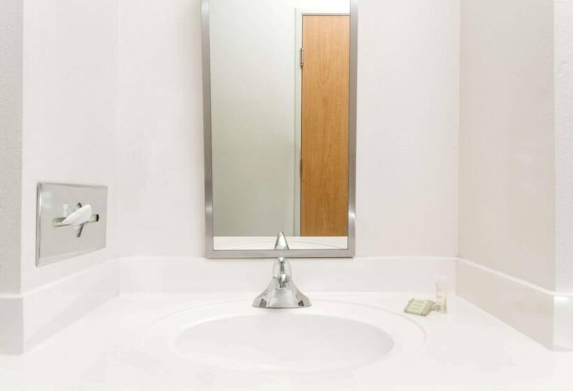 בית מלון כפרי Royal Inn