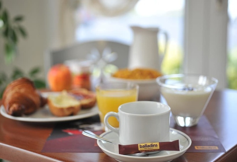 Hotel & Residence Moissy