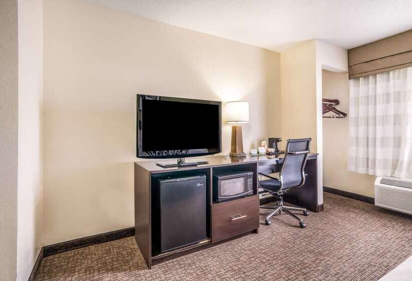 هتل Sleep Inn & Suites Jacksonville Near Camp Lejeune