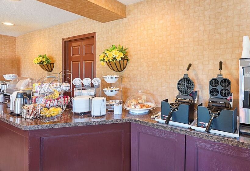 هتل Sleep Inn & Suites Bay View Acme   Traverse City