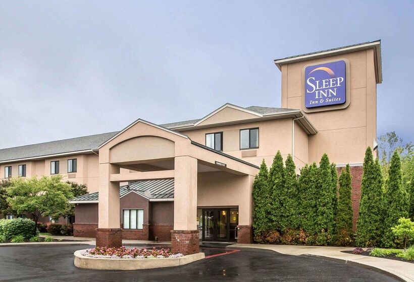 Отель Sleep Inn & Suites Queensbury  Lake George