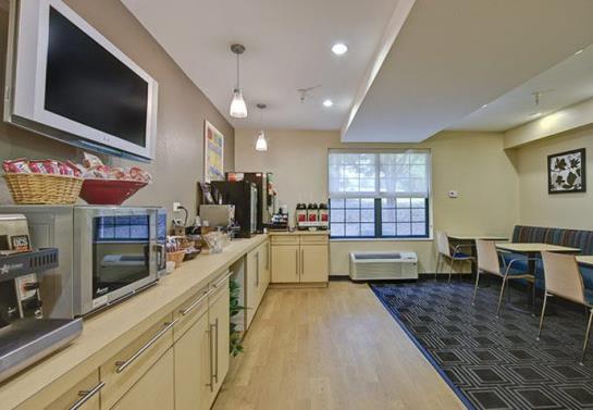 בית מלון כפרי Towneplace Suites By Marriott Charlotte Univ. Research Park