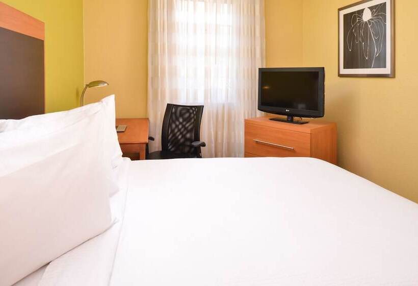 هتل Candlewood Suites Miami Lakes, An Ihg