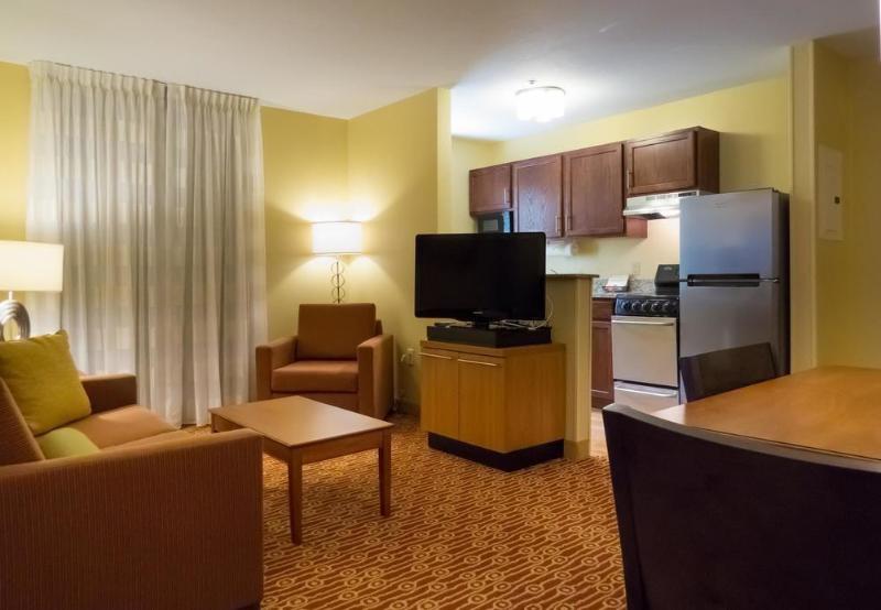 בית מלון כפרי Towneplace Suites Tallahassee North/capital Circle