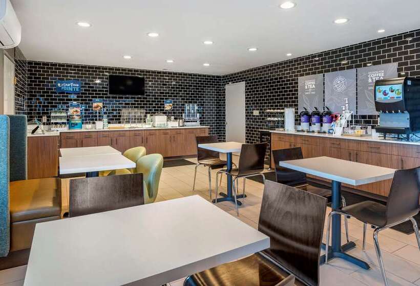 فندق على الطريق Clarion Pointe Indianapolis Airport