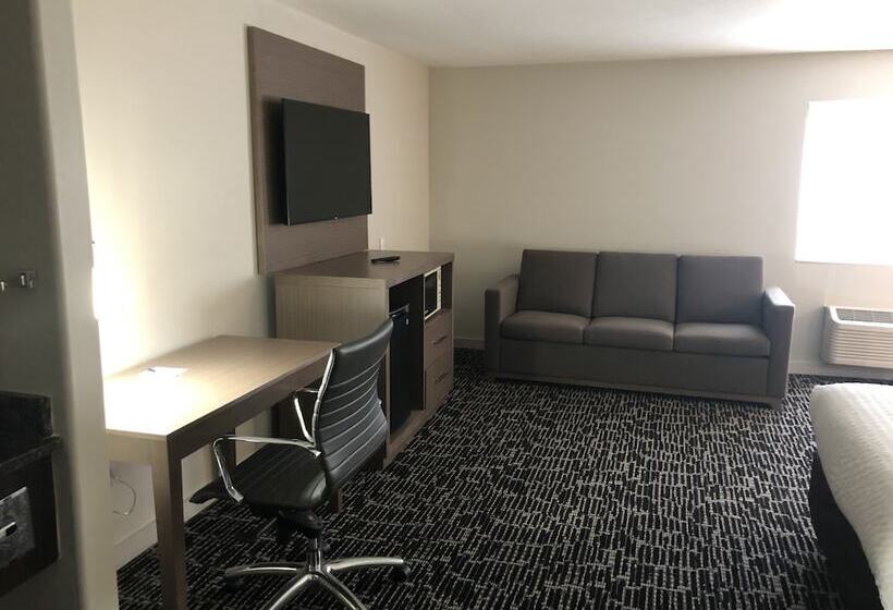 فندق على الطريق Clarion Pointe Indianapolis Airport