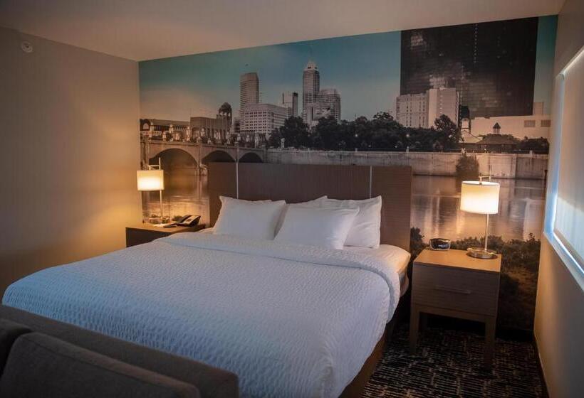 فندق على الطريق Clarion Pointe Indianapolis Airport