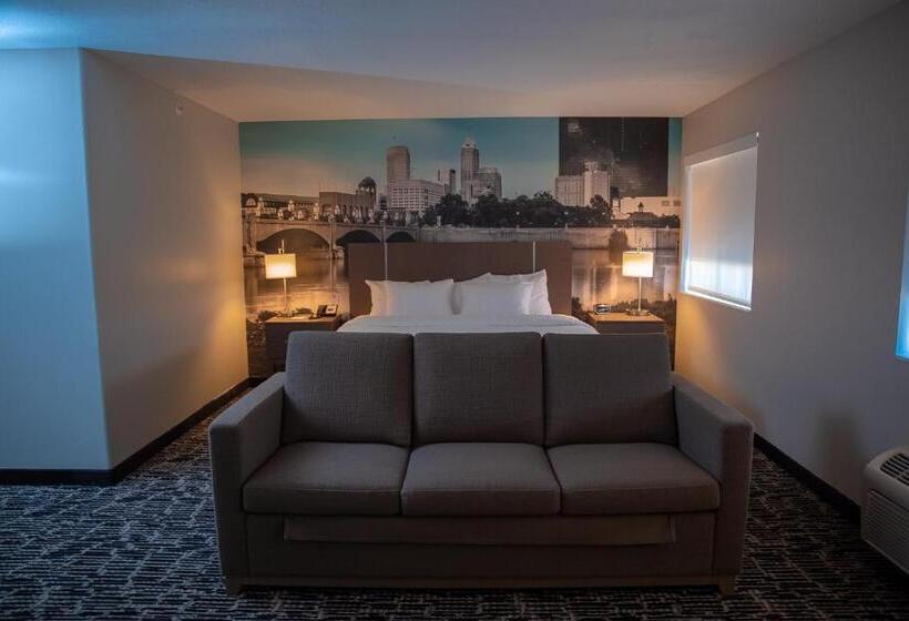 فندق على الطريق Clarion Pointe Indianapolis Airport