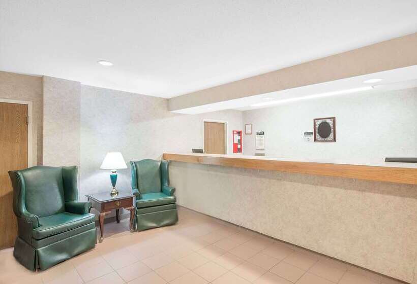 فندق على الطريق Super 8 By Wyndham Canandaigua