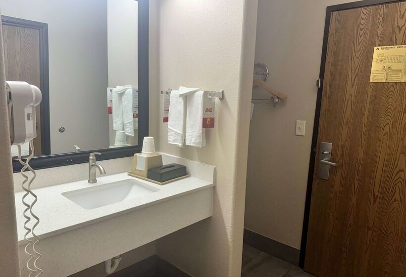 모텔 Super 8 By Wyndham Huntsville