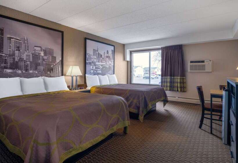 모텔 Super 8 By Wyndham Owatonna