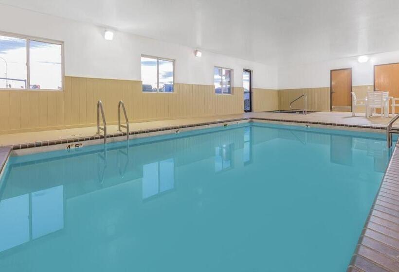 مُتل Super 8 By Wyndham Sioux Falls