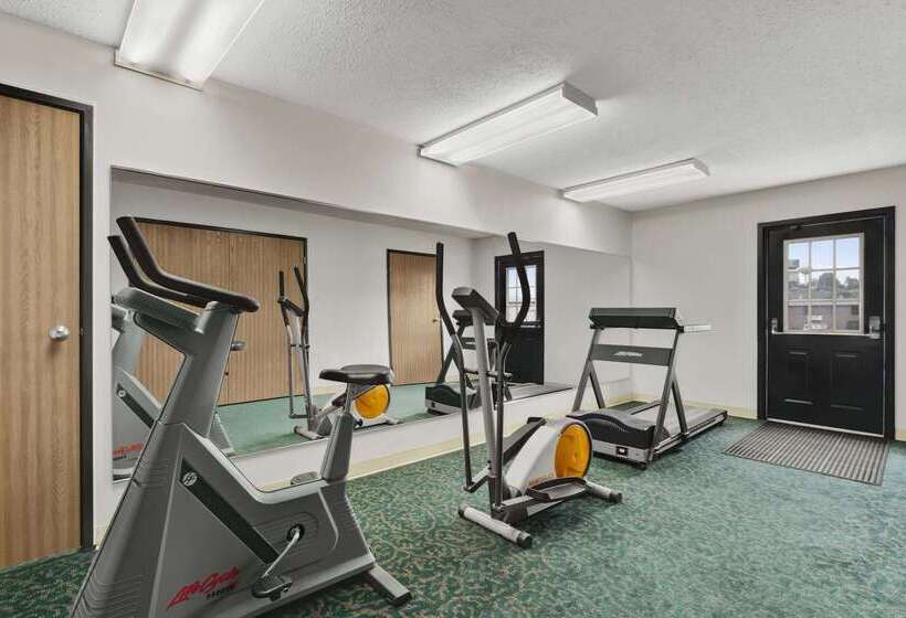 מוטל Super 8 By Wyndham Washington
