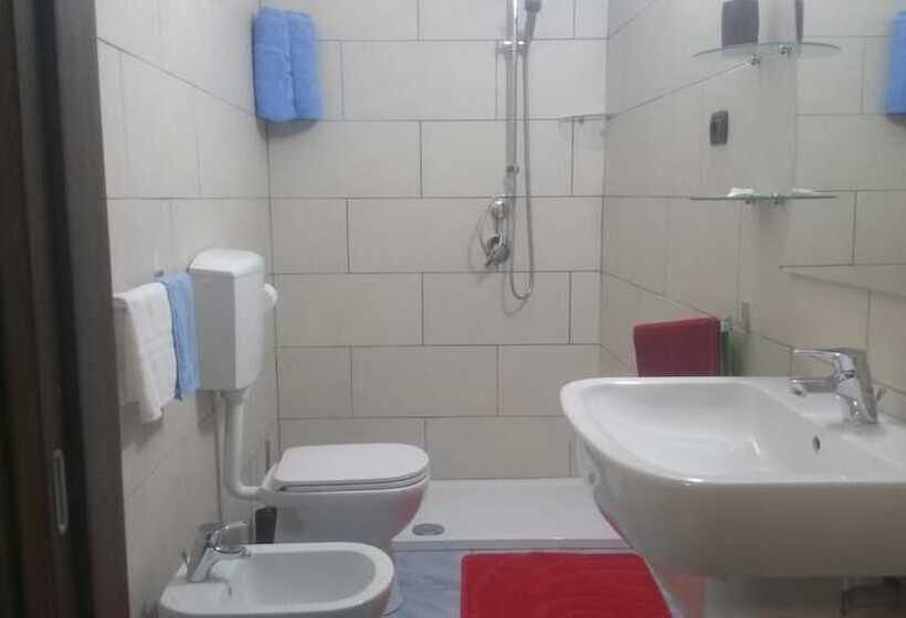 مبيت وإفطار Bar Centrale Zichella