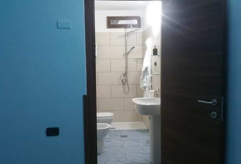 مبيت وإفطار Bar Centrale Zichella
