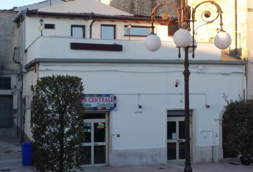 مبيت وإفطار Bar Centrale Zichella