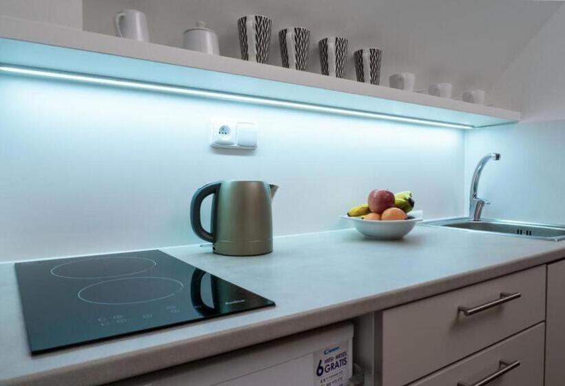 فندق Apartmány Divoký Anděl
