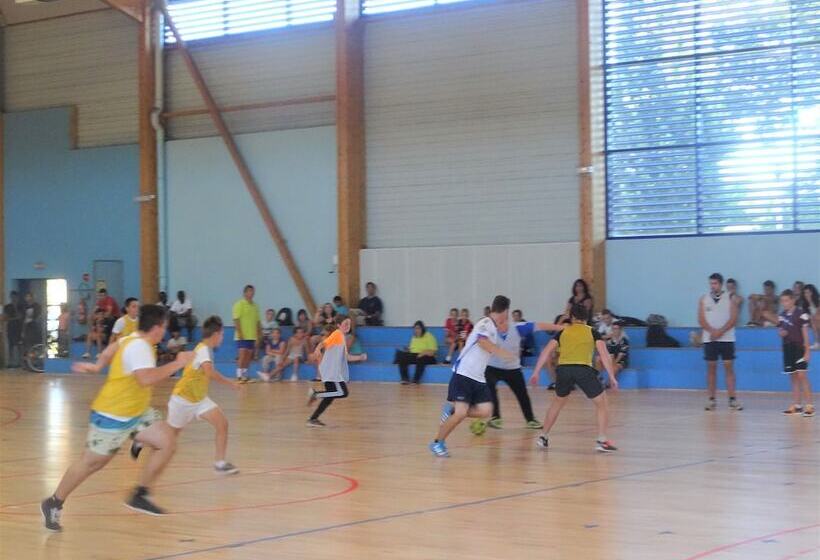 فندق Camping Le Val De Landrouet