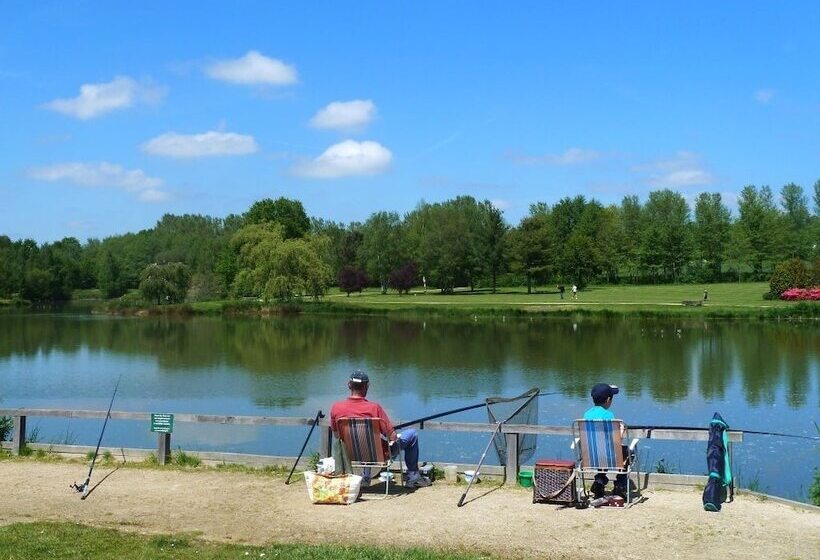 فندق Camping Le Val De Landrouet