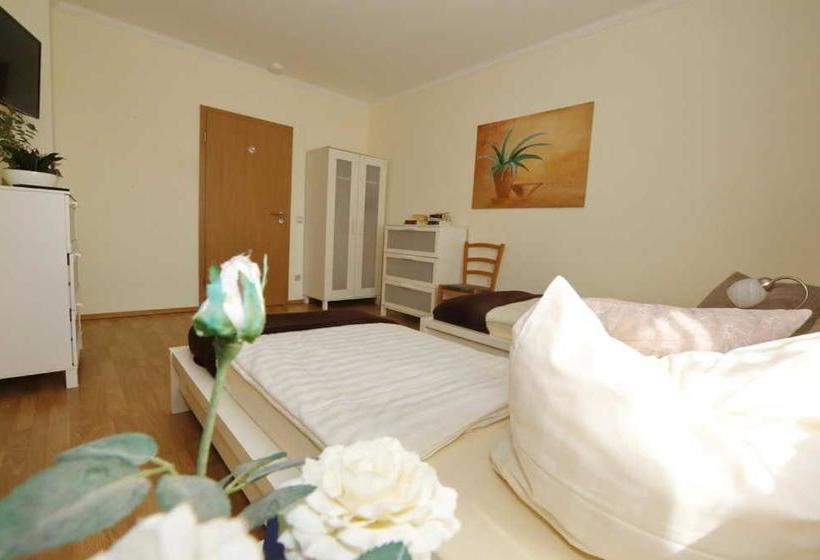 호텔 Corner S Inn  Pension Gästehaus Hostel