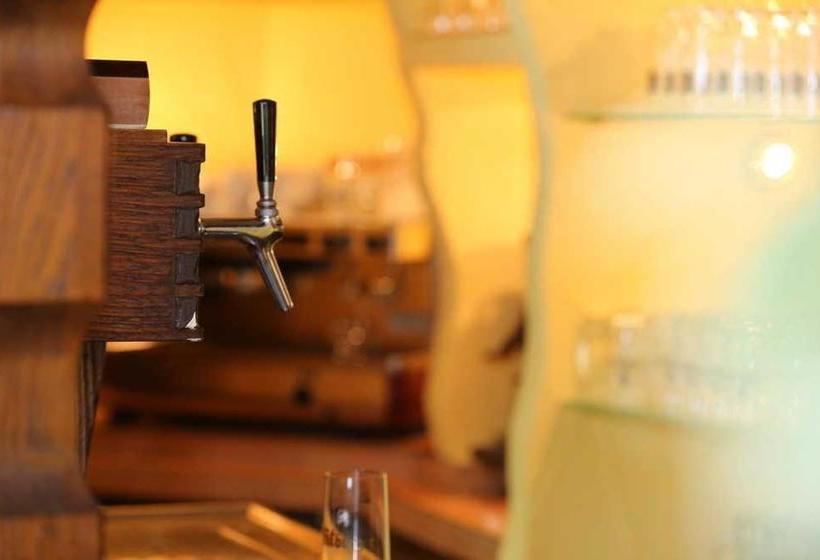 호텔 Corner S Inn  Pension Gästehaus Hostel