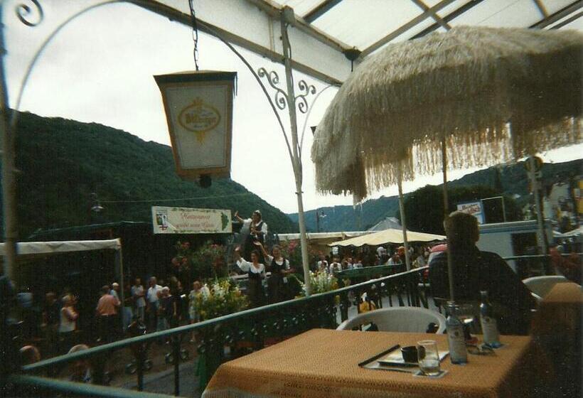 ホテル Gasthaus Zur Traube