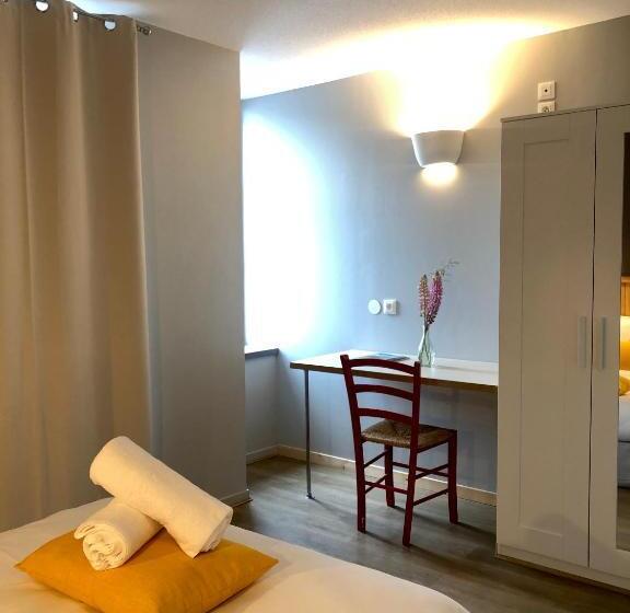 簡易ホテル Auberge Des Trois Rivières