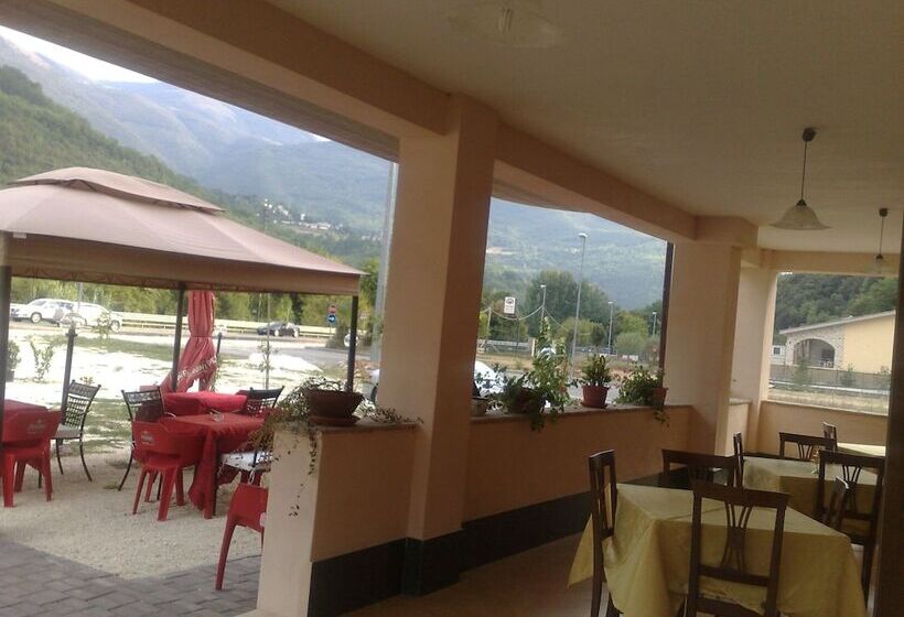 여관 Ristorante Umbria