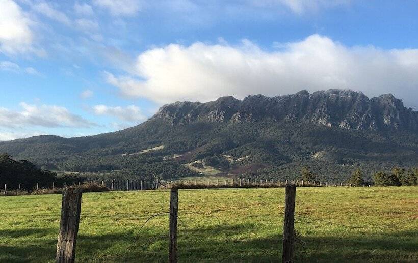 Manna Hill Farm