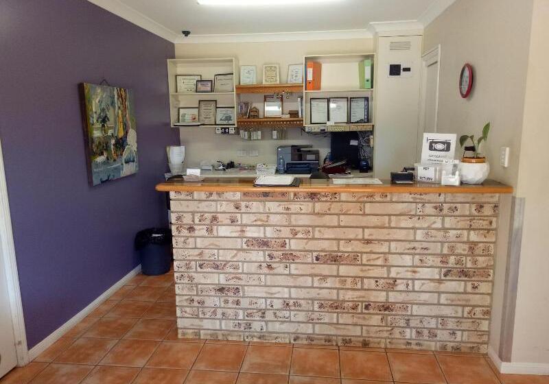 모텔 Mareeba Motor Inn