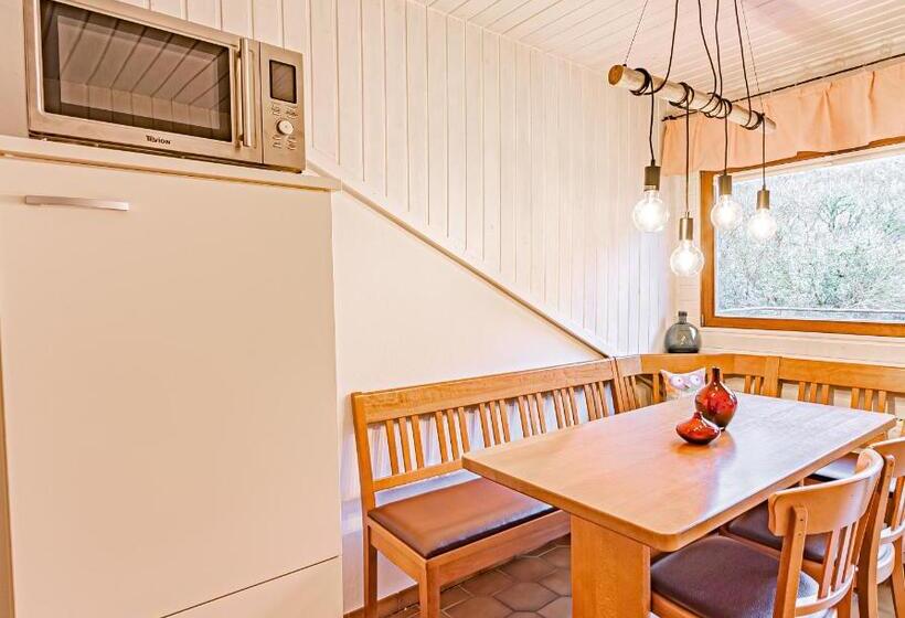 ペンション Johannishof Weincafe & Gastehaus